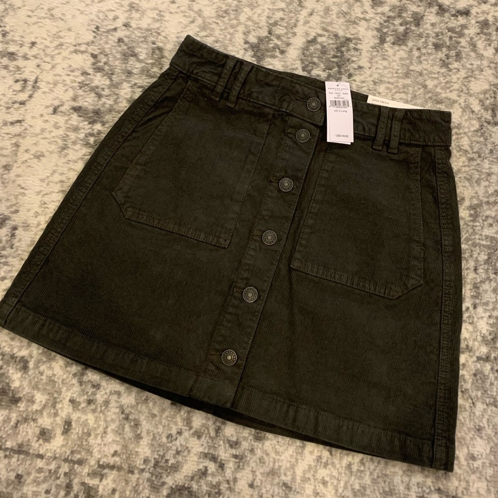AE Hise Rise Skirt - NWT⭐️